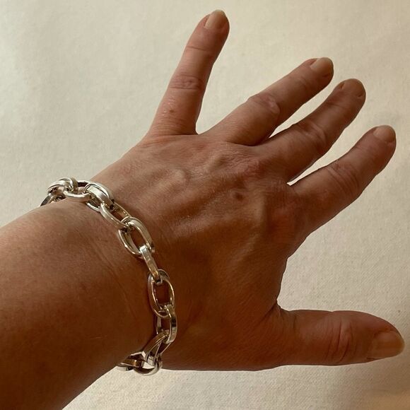 OVAL LINK TOGGLE CLASP BRACELET STERLING SILVER 925 - Picture 1 of 6
